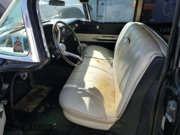 1962 Cadillac Fleetwood z VIN 62R115955, wystawiony jako Copart lot #74818464 z przebiegiem Nie podano mil oraz Szkoda całkowita • Salvage title. Historia ofert i sprzedaży dostępna na DreamBid. Obrazek 7.