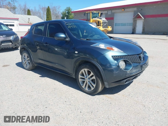 2013 Nissan Juke S with VIN JN8AF5MR2DT220192, listed as a IAAI auction lot 42114431 with 200,651 mi miles. Bid and sale history available at carsss.com. Image 1.
