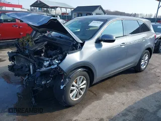 2020 Kia Sorento LX V6 with VIN 5XYPG4A56LG638084, listed as a IAAI auction lot 41474602 with 89,244 mi miles. Bid and sale history available at carsss.com. Image 2.