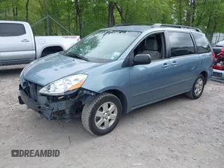 2010 Toyota Sienna CE с VIN 5TDKK4CC5AS327606, выставлен на аукционе IAAI как лот 42297187 с пробегом 248 029 миль миль и . История ставок и продаж доступна на DreamBid. Изображение 2.
