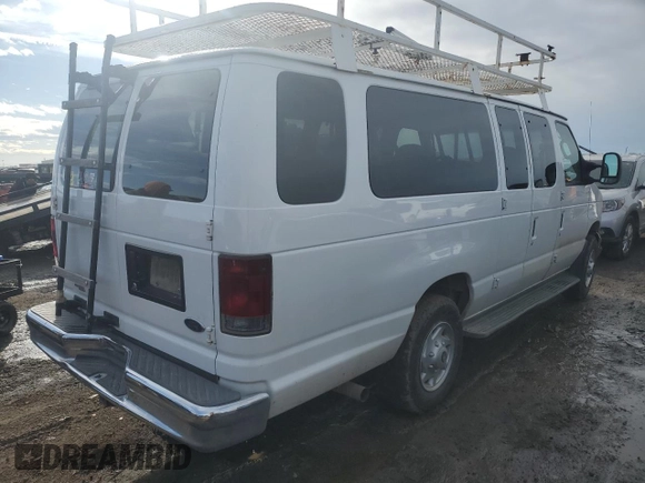 2006 Ford Econoline Passenger XL with VIN 1FBSS31L26DB07828, listed as a Copart auction lot 42110175 with 207,420 mi miles and Clean Title. Bid and sale history available at carsss.com. Image 3.