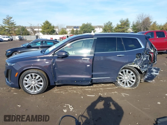 2024 Cadillac XT6 AWD Premium Luxury with VIN 1GYKPDRS2RZ737851, listed as a IAAI auction lot 41155253 with 7,988 mi miles. Bid and sale history available at carsss.com. Image 14.