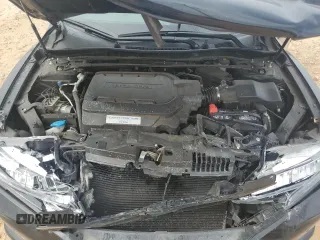 2016 Honda Accord Touring with VIN 1HGCT2B01GA005596, listed as a Copart auction lot 49117975 with 111,422 mi miles and Salvage Title. Bid and sale history available at DreamBid. Image 12.