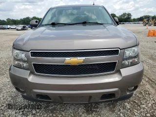 2013 Chevrolet Tahoe LT with VIN 1GNSKBE08DR108589, listed as a Copart auction lot 60191675 with 221,595 mi miles and Salvage title. Bid and sale history available at DreamBid. Image 5.