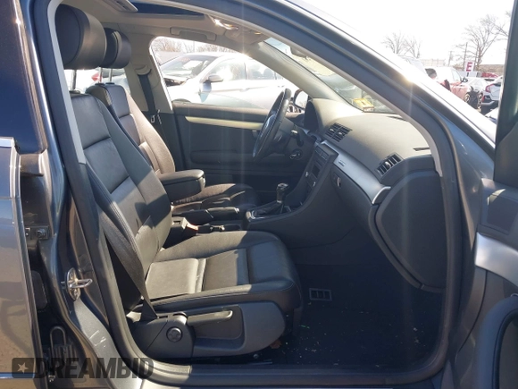 2008 Audi A4 2.0T z VIN WAUDF78E38A054937, wystawiony jako IAAI lot #41747241 z przebiegiem 85 306 mil mil oraz . Historia ofert i sprzedaży dostępna na DreamBid. Obrazek 5.