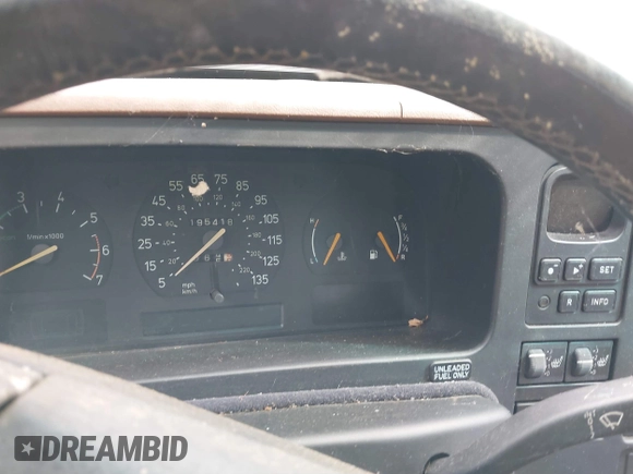 1993 Saab 9000 z VIN YS3CK65B1P1029962, wystawiony jako IAAI lot #41840965 z przebiegiem Nie podano mil oraz . Historia ofert i sprzedaży dostępna na DreamBid. Obrazek 7.