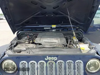 2013 Jeep Wrangler Unlimited Sport with VIN 1C4BJWDGXDL564226, listed as a IAAI auction lot 42042448 with 99,939 mi miles. Bid and sale history available at carsss.com. Image 10.