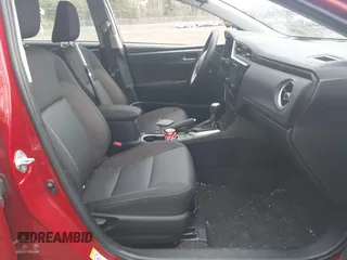 2018 Toyota Corolla L z VIN 2T1BURHE1JC003661, wystawiony jako IAAI lot #42109176 z przebiegiem 114 409 mil mil oraz . Historia ofert i sprzedaży dostępna na DreamBid. Obrazek 5.