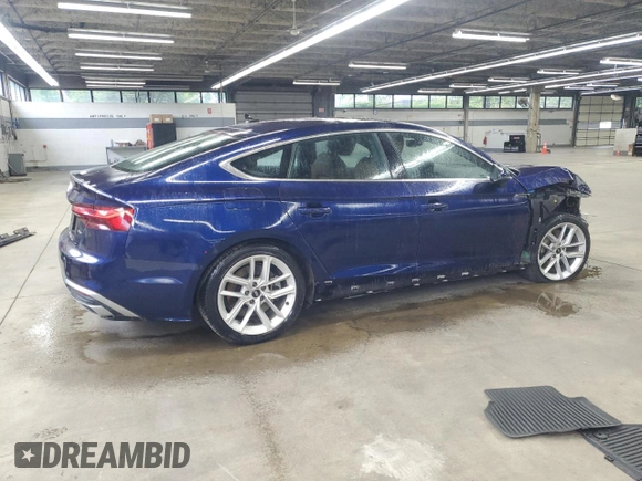 2023 Audi A5 Sportback S line Premium z VIN WAUDACF50PA054600, wystawiony jako Copart lot #56216885 z przebiegiem 23 802 mil mil oraz Szkoda całkowita • Salvage title. Historia ofert i sprzedaży dostępna na DreamBid. Obrazek 3.