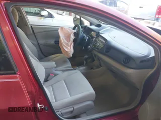 2010 Honda Insight EX z VIN JHMZE2H7XAS001280, wystawiony jako IAAI lot #41982398 z przebiegiem 142 434 mil mil oraz . Historia ofert i sprzedaży dostępna na DreamBid. Obrazek 5.