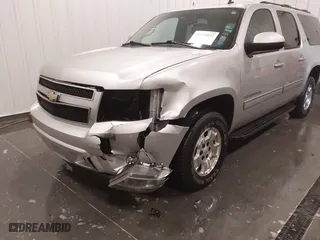 2010 Chevrolet Suburban LT with VIN 1GNUKJE37AR236296, listed as a IAAI auction lot 41654842 with 259,914 mi miles. Bid and sale history available at carsss.com. Image 6.