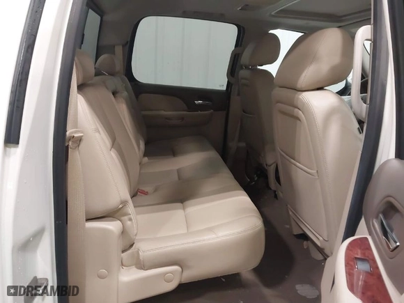 2013 GMC Sierra 1500 SLT with VIN 3GTP2WE74DG375456, listed as a IAAI auction lot 41880734 with 87,446 mi miles. Bid and sale history available at carsss.com. Image 8.