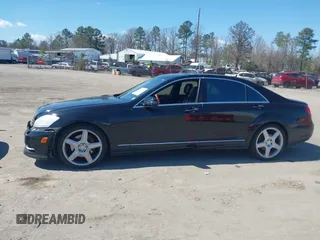 2011 Mercedes-Benz S-Class S 550 with VIN WDDNG7BB7BA398237, listed as a IAAI auction lot 41902655 with 144,321 mi miles. Bid and sale history available at carsss.com. Image 14.