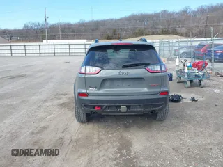 2022 Jeep Cherokee Trailhawk with VIN 1C4PJMBX5ND541929, listed as a IAAI auction lot 41815823 with 68,112 mi miles and . Bid and sale history available at DreamBid. Image 17.