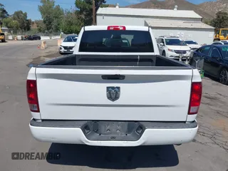 2014 Ram 1500 Tradesman z VIN 1C6RR6FG8ES455931, wystawiony jako IAAI lot #42317340 z przebiegiem 224 782 mil mil oraz . Historia ofert i sprzedaży dostępna na DreamBid. Obrazek 16.