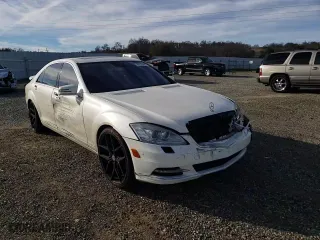 2011 Mercedes-Benz S-Class S 550 with VIN WDDNG7BB6BA413410, listed as a Copart auction lot 88323865 with 221,648 mi miles and Salvage Title. Bid and sale history available at carsss.com. Image 10.