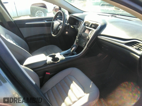 2015 Ford Fusion S Hybrid with VIN 3FA6P0UU6FR307898, listed as a IAAI auction lot 41717200 with 177,735 mi miles. Bid and sale history available at carsss.com. Image 5.