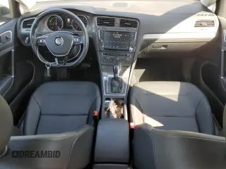 2016 Volkswagen Golf SEL Premium z VIN WVWPP7AU1GW916570, wystawiony jako Copart lot #55946415 z przebiegiem 46 010 mil mil oraz Szkoda całkowita • Salvage title. Historia ofert i sprzedaży dostępna na DreamBid. Obrazek 8.