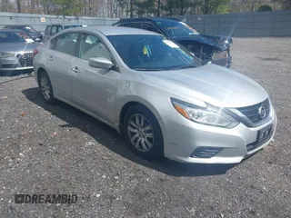 2018 Nissan Altima 2.5 SR with VIN 1N4AL3AP4JC229957, listed as a IAAI auction lot 41986417 with 179,879 mi miles. Bid and sale history available at carsss.com. Image 1.