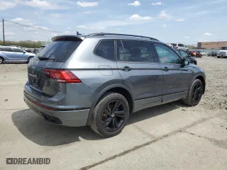 2024 Volkswagen Tiguan SE R-Line Black with VIN 3VV8B7AX3RM112370, listed as a Copart auction lot 54293335 with 3,330 mi miles and Salvage Title. Bid and sale history available at carsss.com. Image 3.