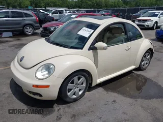 2007 Volkswagen Beetle with VIN 3VWRW31C27M511441, listed as a IAAI auction lot 42362203 with 200,236 mi miles and . Bid and sale history available at DreamBid. Image 2.
