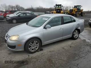 2007 Volkswagen Jetta Wolfsburg Edition z VIN 3VWEG71K37M088346, wystawiony jako Copart lot #53038715 z przebiegiem 98 987 mil mil oraz Szkoda całkowita • Salvage title. Historia ofert i sprzedaży dostępna na DreamBid. Obrazek 1.