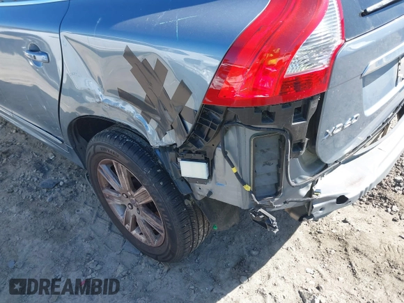 2017 Volvo XC60 Inscription with VIN YV440MDU4H2173250, listed as a IAAI auction lot 41850346 with 122,178 mi miles and . Bid and sale history available at DreamBid. Image 19.