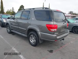 2007 Toyota Sequoia SR5 with VIN 5TDZT34A07S296602, listed as a IAAI auction lot 42067710 with 180,685 mi miles. Bid and sale history available at carsss.com. Image 3.
