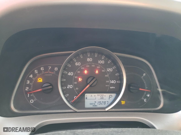 2015 Toyota RAV4 LE with VIN JTMBFREV3FJ043590, listed as a Copart auction lot 53030355 with 219,287 mi miles and Clean Title. Bid and sale history available at carsss.com. Image 9.