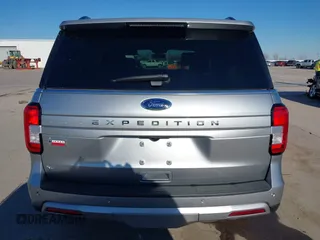 2024 Ford Expedition XLT with VIN 1FMJU1H81REA58591, listed as a IAAI auction lot 41387275 with 3,173 mi miles. Bid and sale history available at carsss.com. Image 16.