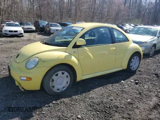 2000 Volkswagen Beetle GLS with VIN 3VWCC21C3YM460784, listed as a Copart auction lot 50001525 with 175,669 mi miles and Salvage Title. Bid and sale history available at DreamBid. Image 1.