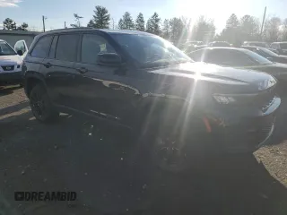 2024 Jeep Grand Cherokee Laredo with VIN 1C4RJHAG9RC255210, listed as a Copart auction lot 85318094 with 2,277 mi miles and Salvage title. Bid and sale history available at DreamBid. Image 4.
