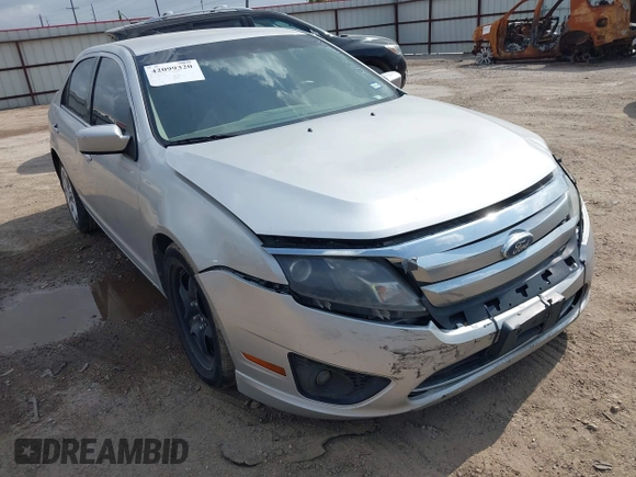 2011 Ford Fusion SE with VIN 3FAHP0HA0BR305471, listed as a IAAI auction lot 42099320 with 175,089 mi miles. Bid and sale history available at carsss.com. Image 12.
