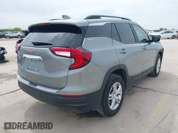 2024 GMC Terrain SLE z VIN 3GKALMEG7RL263549, wystawiony jako IAAI lot #42055302 z przebiegiem 8 023 mil mil oraz . Historia ofert i sprzedaży dostępna na DreamBid. Obrazek 4.