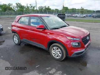 2022 Hyundai Venue SE z VIN KMHRB8A36NU147685, wystawiony jako IAAI lot #42276737 z przebiegiem 44 429 mil mil oraz . Historia ofert i sprzedaży dostępna na DreamBid. Obrazek 1.