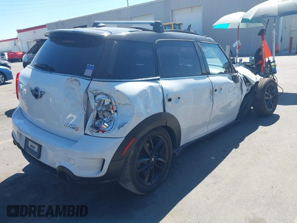 2012 MINI Countryman S с VIN WMWZC3C54CWL86735, выставлен на аукционе IAAI как лот 42448799 с пробегом 113 668 миль миль и . История ставок и продаж доступна на DreamBid. Изображение 4.
