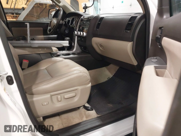 2011 Toyota Sequoia SR5 with VIN 5TDBW5G19BS053203, listed as a IAAI auction lot 41333906 with 240,845 mi miles. Bid and sale history available at carsss.com. Image 5.
