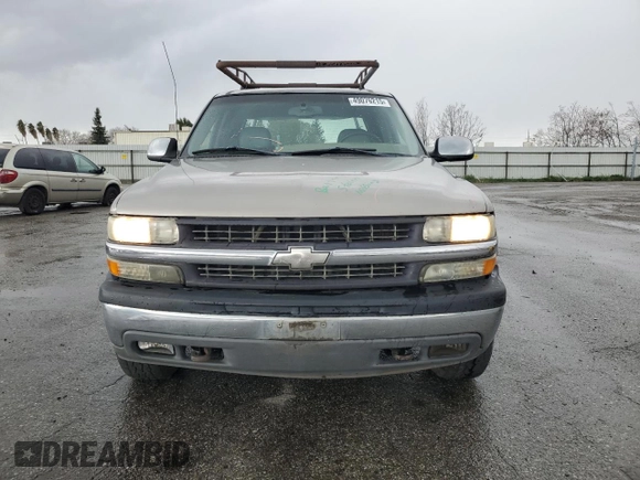 2001 Chevrolet Silverado 1500HD LS z VIN 1GCGC13U71F140281, wystawiony jako Copart lot #49076215 z przebiegiem 277 458 mil mil oraz Szkoda całkowita • Salvage title. Historia ofert i sprzedaży dostępna na DreamBid. Obrazek 5.