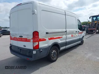 2017 Ford Transit z VIN 1FTYE2CG6HKB46718, wystawiony jako IAAI lot #37349829 z przebiegiem 94 836 mil mil oraz . Historia ofert i sprzedaży dostępna na DreamBid. Obrazek 4.