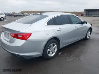 2020 Chevrolet Malibu LS with VIN 1G1ZC5ST8LF015665, listed as a IAAI auction lot 41133020 with 87,738 mi miles. Bid and sale history available at carsss.com. Image 4.