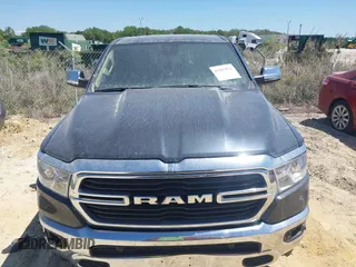 2021 Ram 1500 Lone Star z VIN 1C6RREBT0MN630263, wystawiony jako IAAI lot #41887871 z przebiegiem 52 386 mil mil oraz . Historia ofert i sprzedaży dostępna na DreamBid. Obrazek 12.