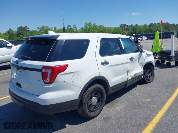2017 Ford Police Interceptor Utility z VIN 1FM5K8ARXHGA04700, wystawiony jako IAAI lot #41942683 z przebiegiem 120 594 mil mil oraz . Historia ofert i sprzedaży dostępna na DreamBid. Obrazek 4.