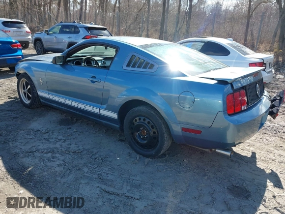 2008 Ford Mustang Deluxe with VIN 1ZVHT80NX85135471, listed as a IAAI auction lot 41985289 with 148,952 mi miles. Bid and sale history available at carsss.com. Image 3.