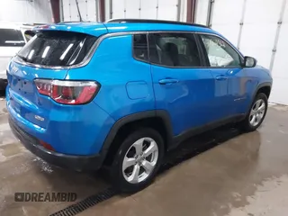 2020 Jeep Compass Latitude with VIN 3C4NJDBB1LT164874, listed as a IAAI auction lot 41364362 with 55,286 mi miles and . Bid and sale history available at DreamBid. Image 4.