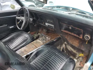 1969 Pontiac Firebird z VIN 223679U102161, wystawiony jako Copart lot #66685234 z przebiegiem 73 786 mil mil oraz Szkoda całkowita • Salvage title. Historia ofert i sprzedaży dostępna na DreamBid. Obrazek 8.