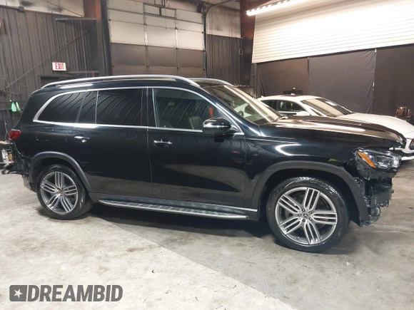 2022 Mercedes-Benz GLS 450 with VIN 4JGFF5KE8NA733344, listed as a IAAI auction lot 42296500 with 29,581 mi miles and . Bid and sale history available at DreamBid. Image 14.