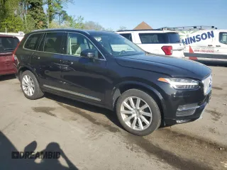 2016 Volvo XC90 T6 Inscription z VIN YV4A22PLXG1025175, wystawiony jako Copart lot #54695945 z przebiegiem 121 319 mil mil oraz Szkoda całkowita • Salvage title. Historia ofert i sprzedaży dostępna na DreamBid. Obrazek 4.