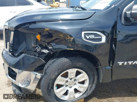 2017 Nissan Titan SV z VIN 1N6AA1EJ6HN544166, wystawiony jako IAAI lot #42160470 z przebiegiem 147 623 mil mil oraz . Historia ofert i sprzedaży dostępna na DreamBid. Obrazek 6.