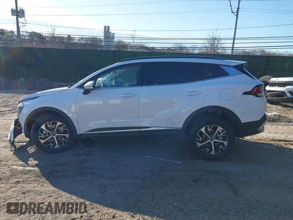 2025 Kia Sportage EX with VIN 5XYK3CDF9SG285004, listed as a IAAI auction lot 41629470 with 95 mi miles and . Bid and sale history available at carsss.com. Image 13.