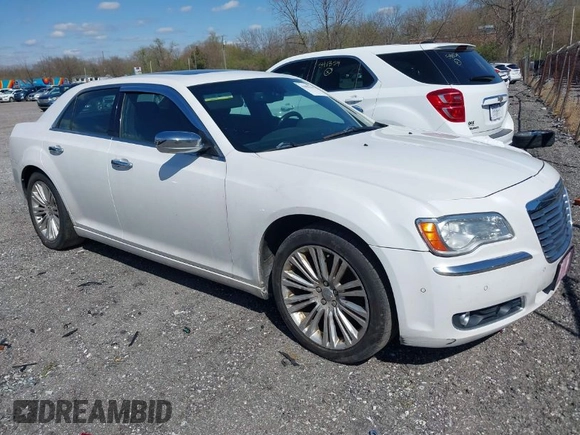 2011 Chrysler 300 with VIN 2C3CA6CT0BH529230, listed as a IAAI auction lot 41983319 with 197,344 mi miles. Bid and sale history available at carsss.com. Image 1.